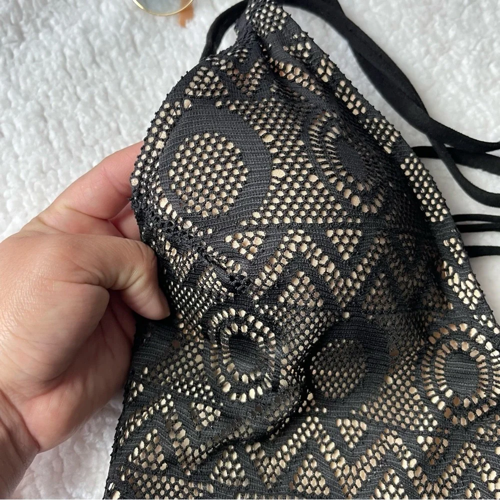 Pre-Loved one piece Bathing Suit 🩱 - Picture 2 of 7